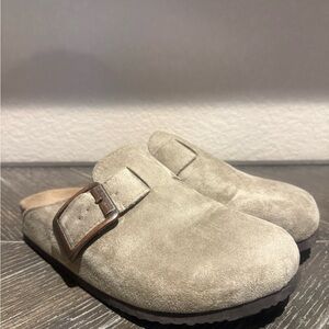 Madden Girl Taupe Clog Sandals Birkenstock Style Boston Clogs Women’s 6.5
